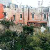 Ci spostiamo infine nell�appartamento privato dei Sublimi, dal quale � possibile accedere allo spettacolare giardino pensile. Uno spazio di quasi 450 metri quadri realizzato nel 700 